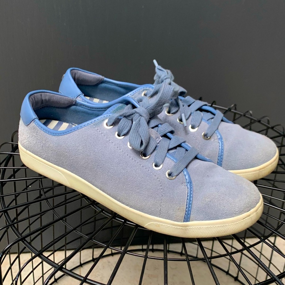 Vionic Tennis Shoes Size 8